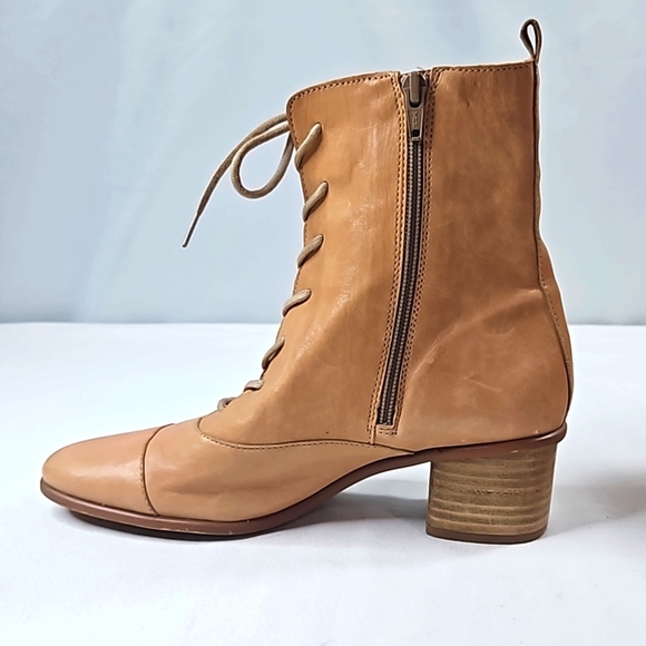 A Tan Leather Womens Boots Size 38 - Picture 2 of 8